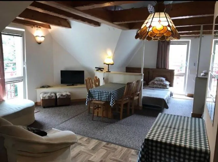 Villa Cecylia-1